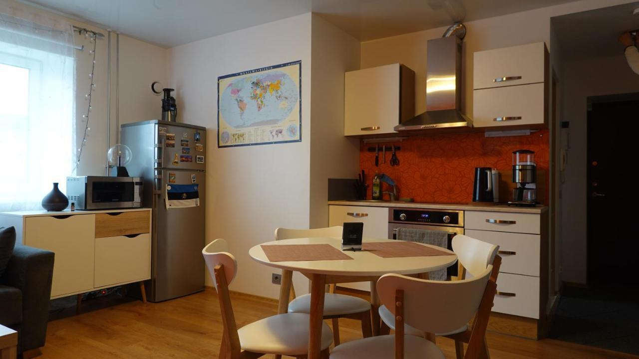 Cozy Telliskivi Apartment Near City Centre Талин Екстериор снимка